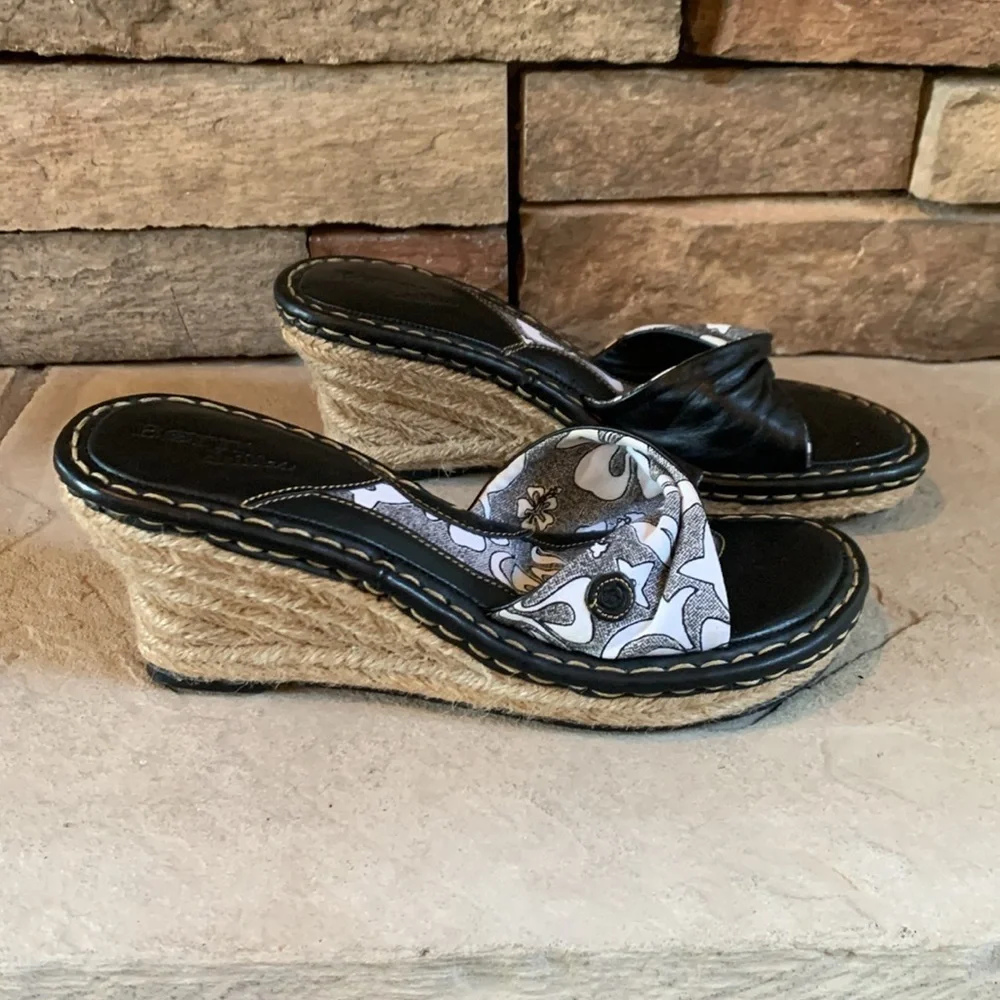 Born sz 8 leather and cloth black and white espadrilles.